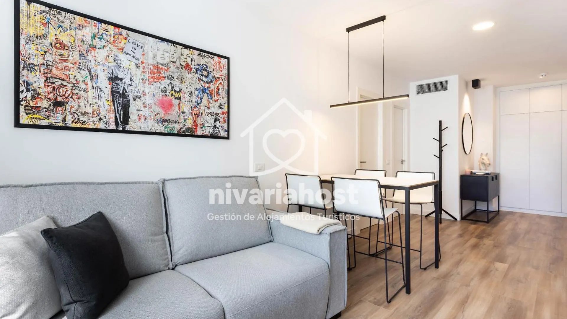 The Luxe Santa Cruz, By Nivariahost